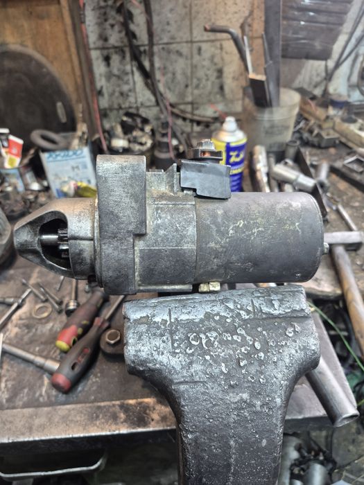 Продам стартер на Хонду цэрв.