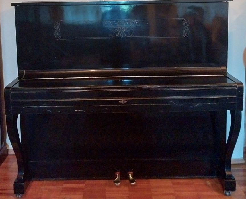 Срочно продается пианино Аккорд