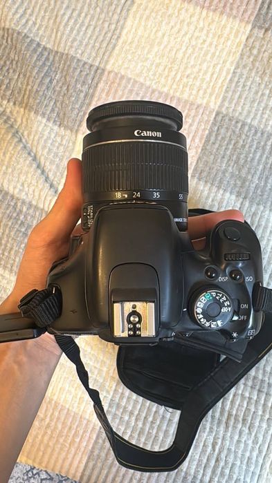 Canon D150 камера