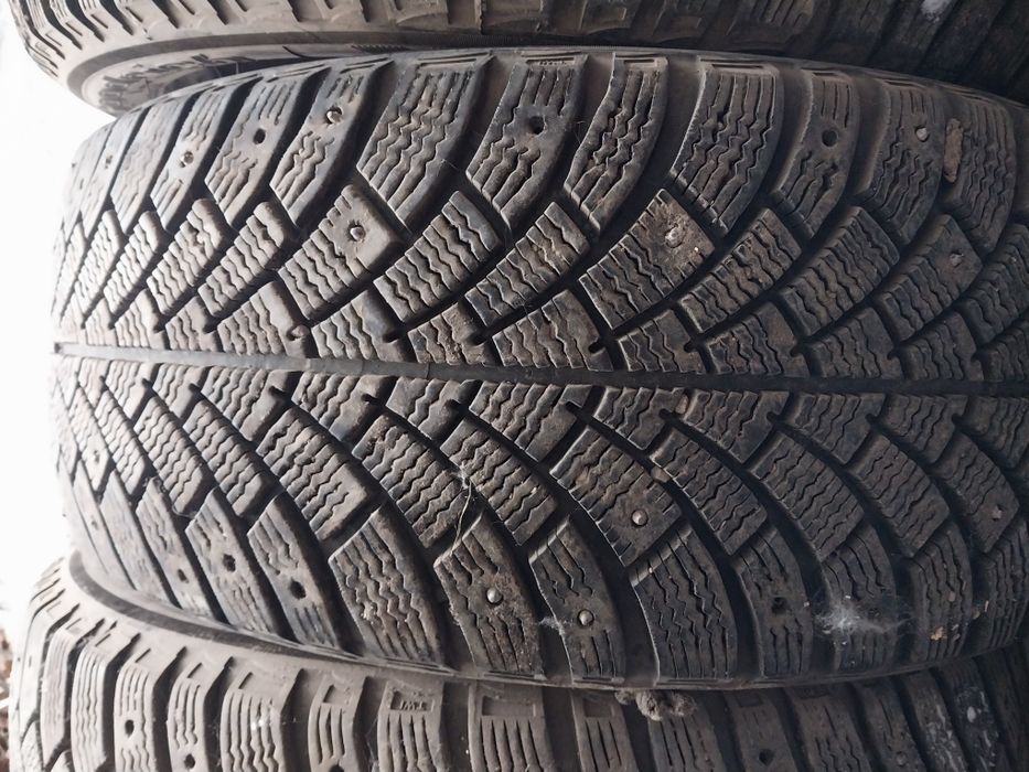 4 шины Bfgoodrich 245 45 R17.