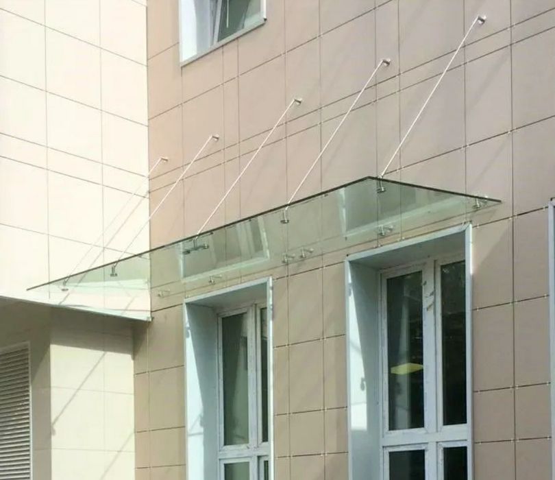 Козырек стеклянный