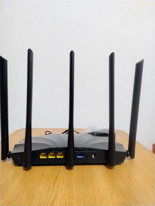 Router Tenda RX2 Pro Wi-Fi 6 AX1500 dual-band