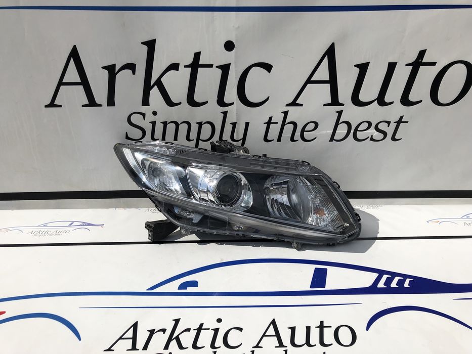 Far dreapta xenon Honda Civic Sedan după 2012