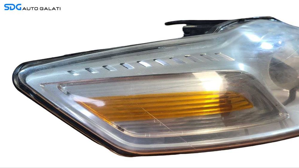Far Dreapta EUROPA FARA Xenon Ford Mondeo 4 MK4 2007 - 2014 Cod 7S71-13K060-AB 7S71-13K060-AB [L8837]