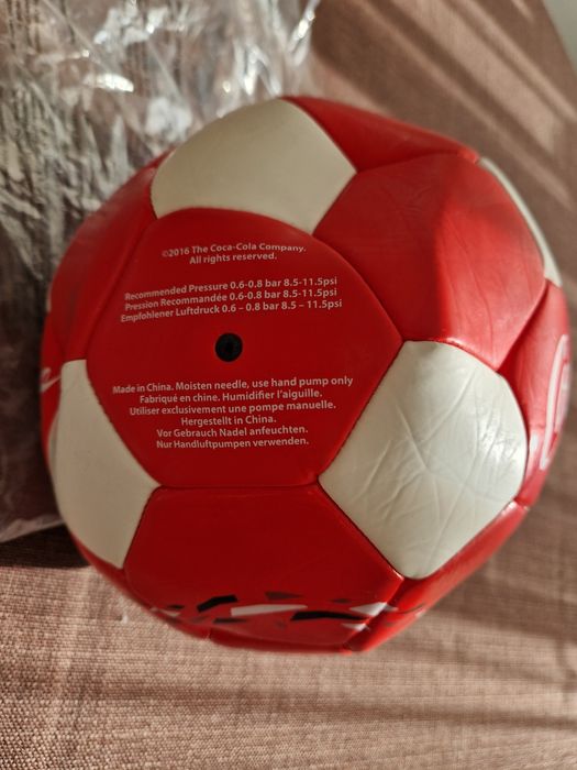 Футболна топка Coca-Cola