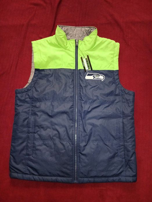 Из США комплект, кофта и двухстороняя желетка,бренда Seattle Seahawks!
