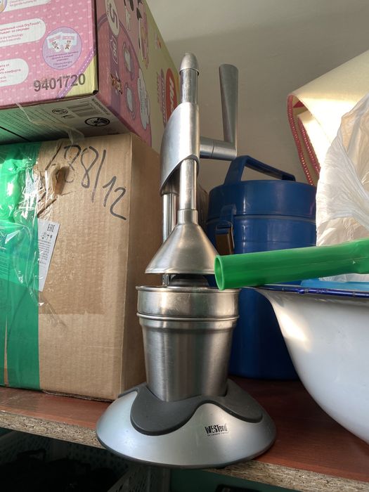 Продам соковыжималку