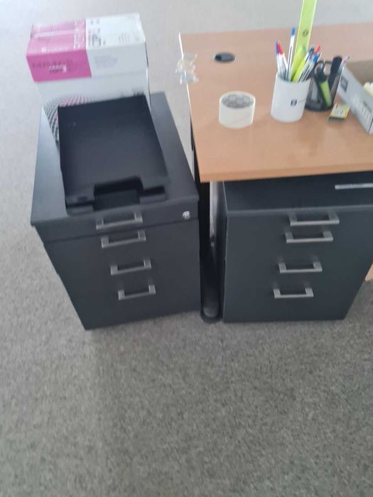 Офис мебели Шкафове Кожени столове Столове Бежови бюра Kафяви бюра