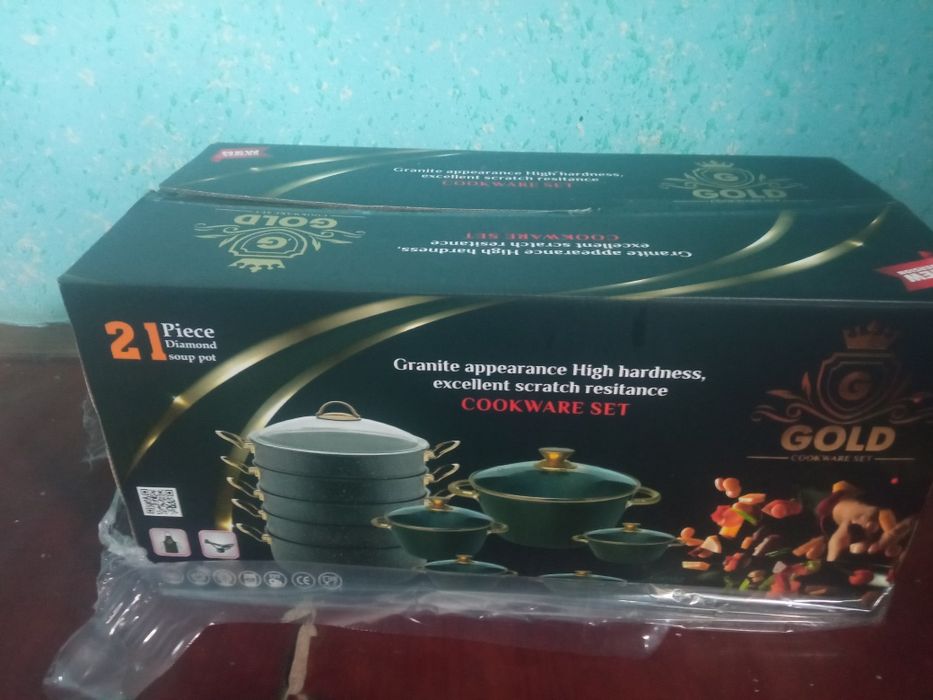 COOKWARE SET suv olmaydigan, tag olmaydgan