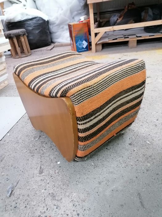 Recondiționez mobilier tapițat