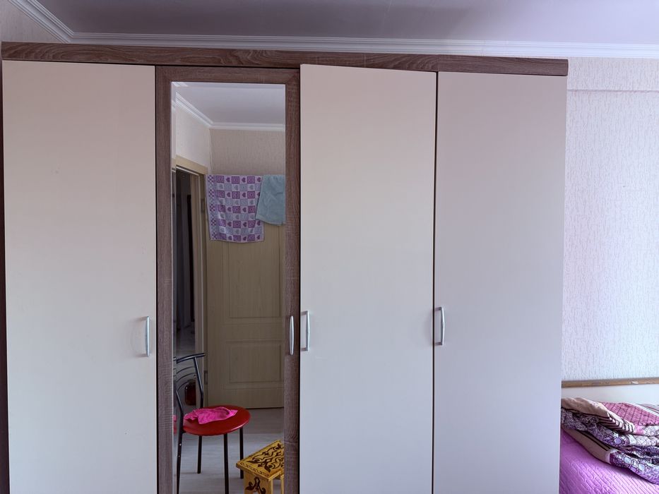 Продаётся спальный гарнитур