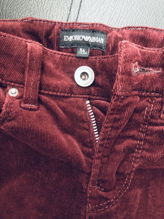 Детски панталон Армани.