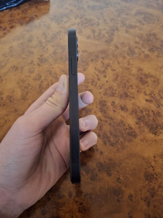 iphone 12 hotira 64 xich qati alishmagan ideal