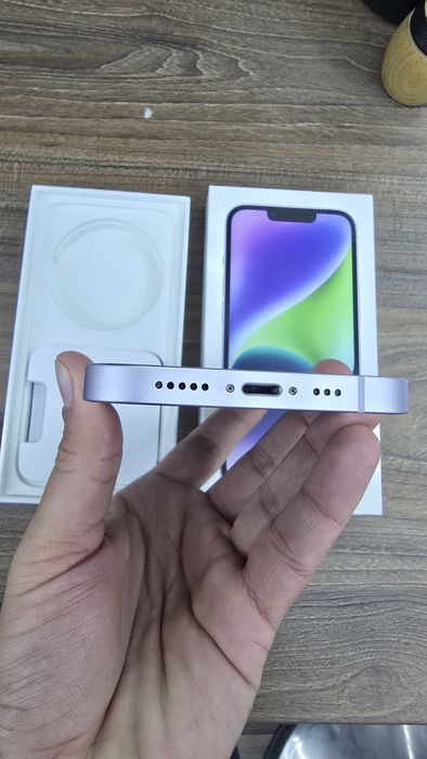 Iphone 14 purple