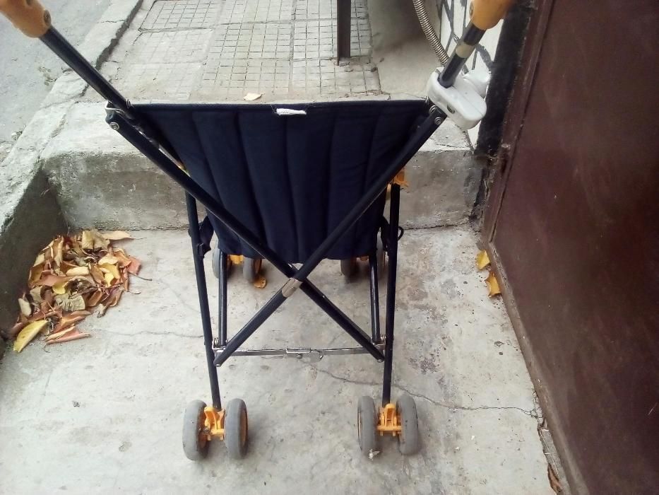 Продавам Лятна количка