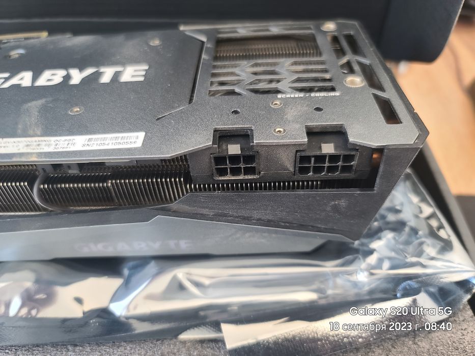 RTX 3070, 8Гб, 256 бит, трехкулерная. Gigabyte