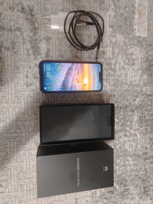 Продам Huawei mate 20 lite
