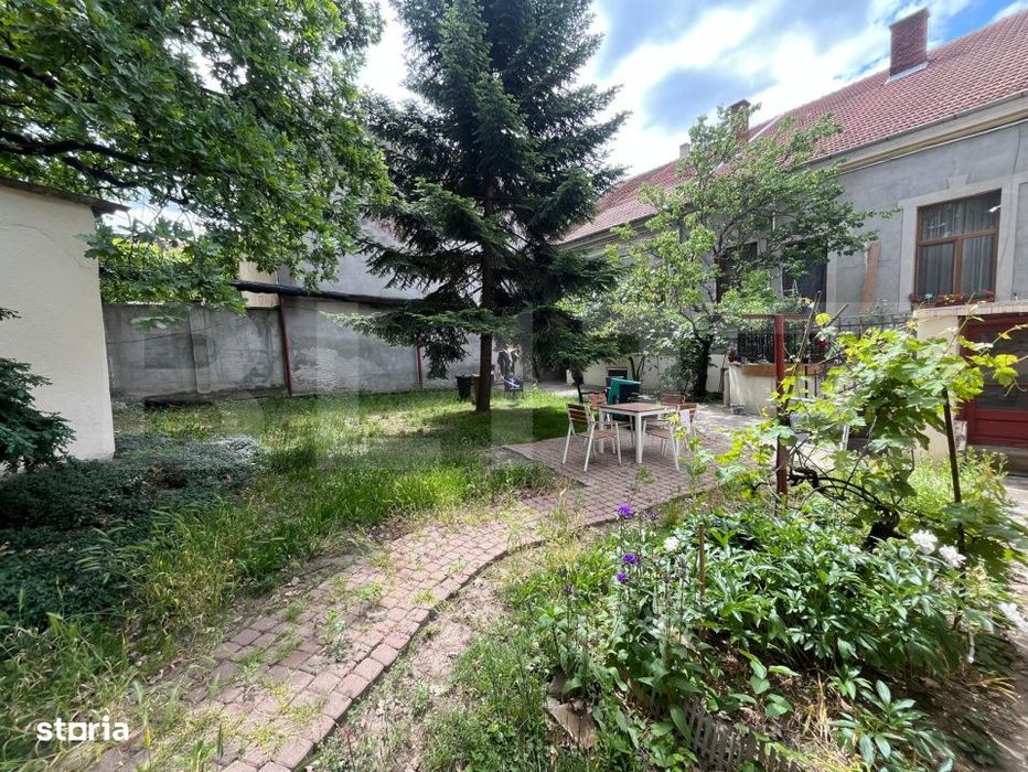 Casa de vanzare, 63 mp, strada Republicii, zona Centrala