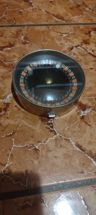Vand mini ruleta vintage in stare buna de functionare