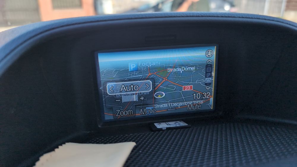 USB hărți navigație VOLVO, activare GPS Android, CarPlay, YouTube
