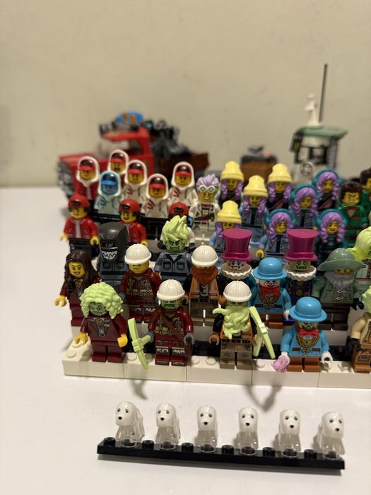 Lego Hidden Side Minifigures 250€ за всичко