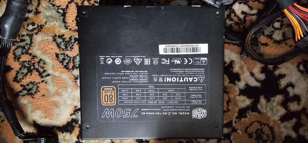 Sursa Cooler Master RS-750-AMAA-B1 - 750W la 260 ron