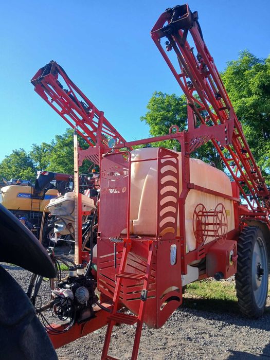 Mașină de erbicidat Tehnofavorit Apollo MET3000R24, 3.000 l, 24 m, an 2017
