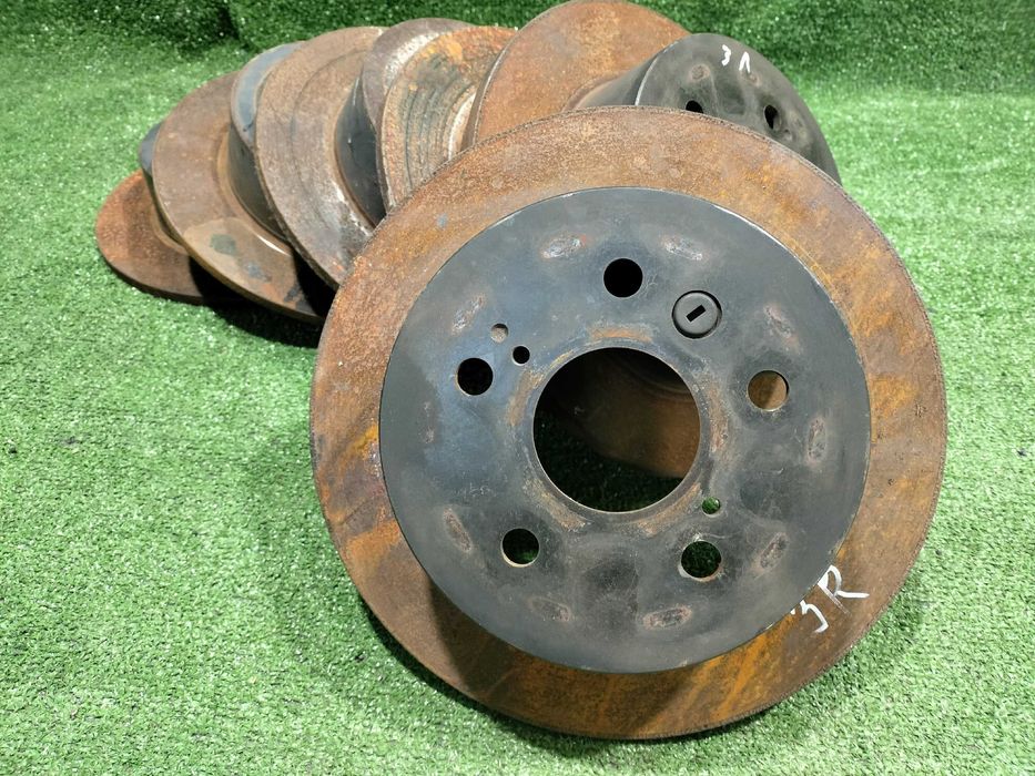 Продам Диски тормозные задние оригинал Toyota Camry 40 / 50