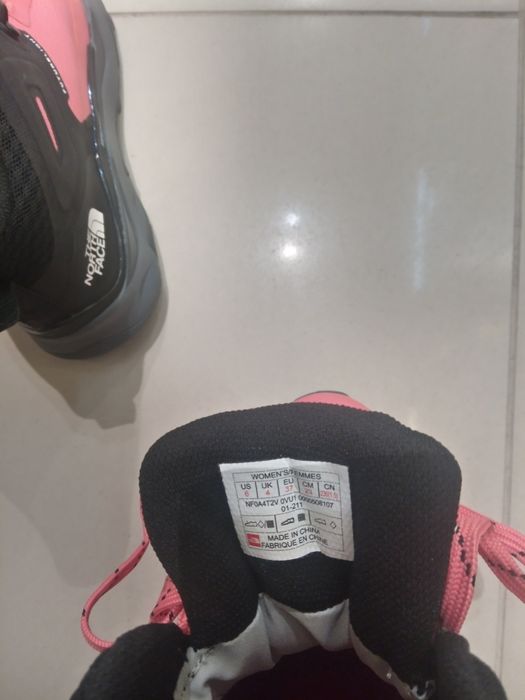 Туристически дамски обувки 37 номер