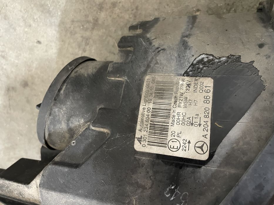 Far stanga / dreapta Mercedes w204 c class