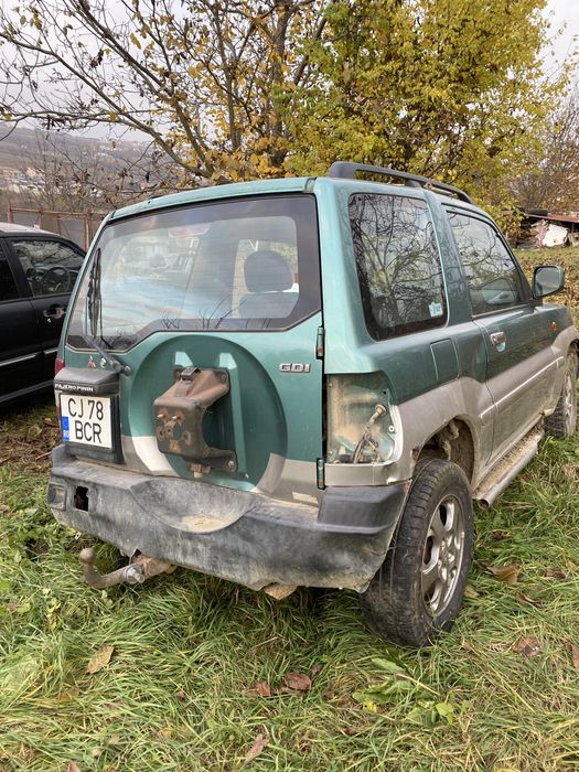 Dezmembrez pajero pinini 1.8 si 2.0 gdi Mitsubishi pajero pinin piese