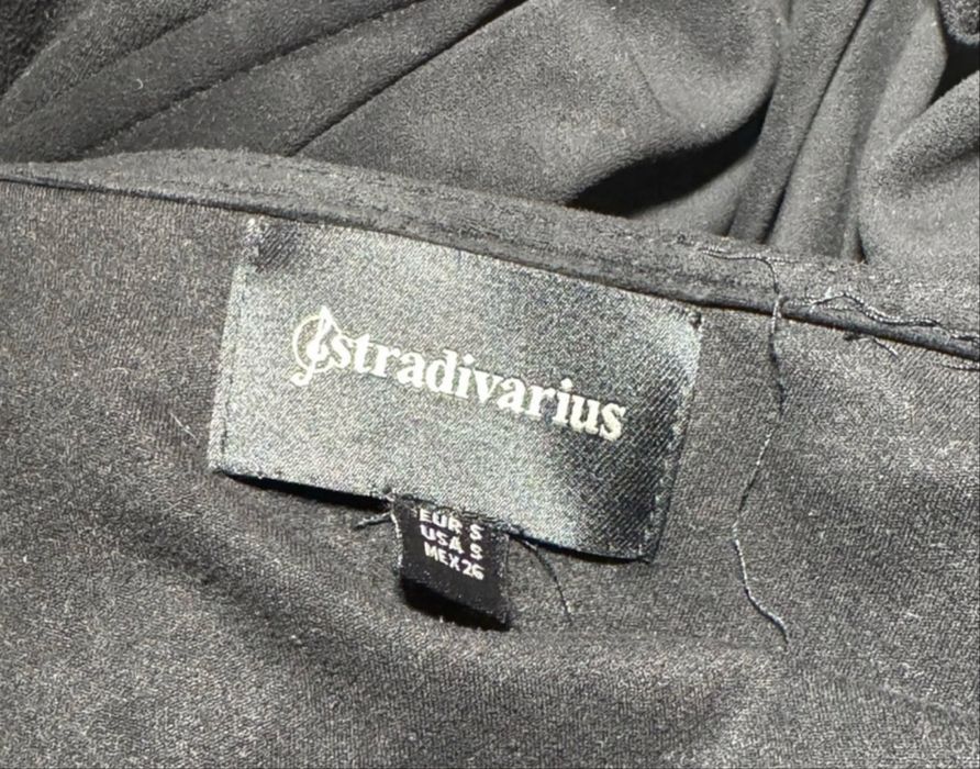 Jachetă cu franjuri Stradivarius