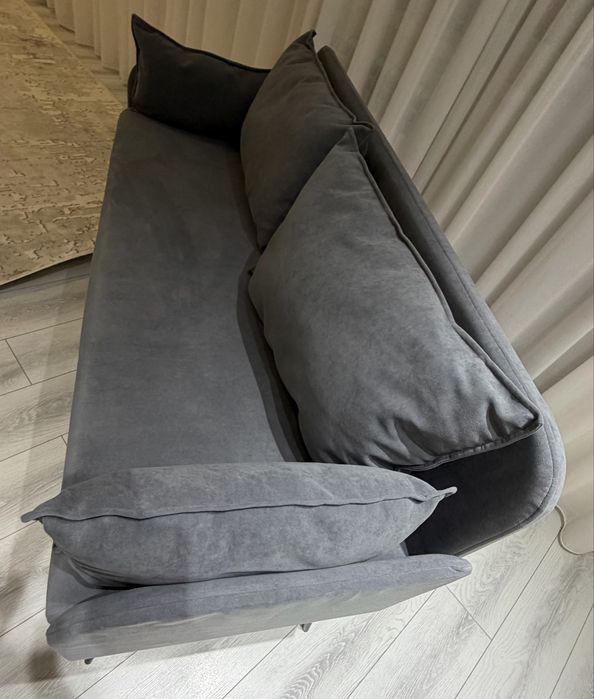 Продам Диванчик.