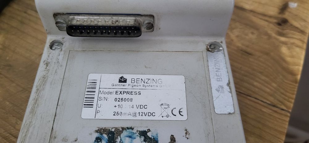 Ceas porumbei benzing