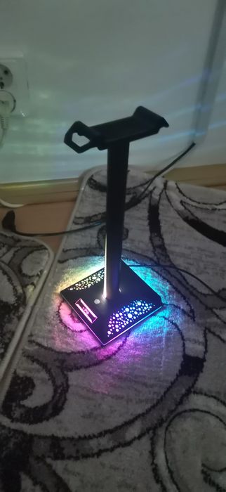 Stand pentru căști rgb i-jmb