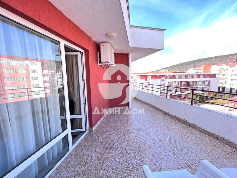 Продава се Тристаен апартамент в к.к. Елените - 97 кв.м за 856 €/кв.м - Снимка #10