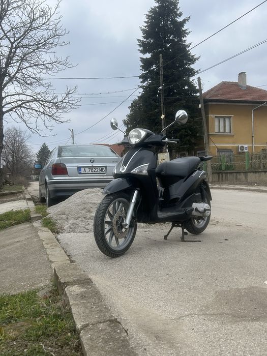 Скутер piaggo liberty 50cc