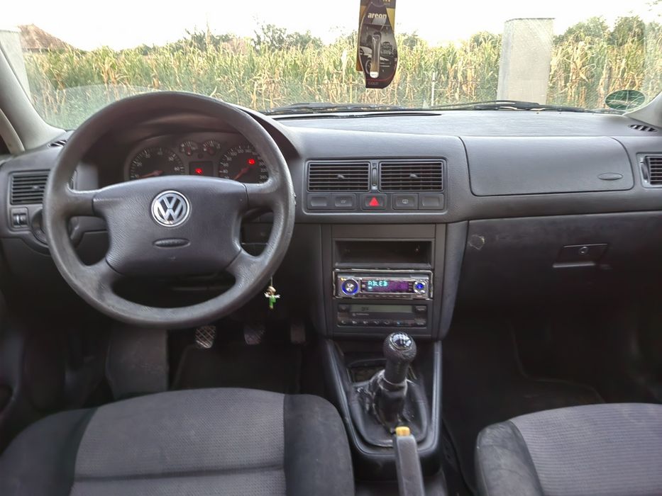 Volkswagen golf 4