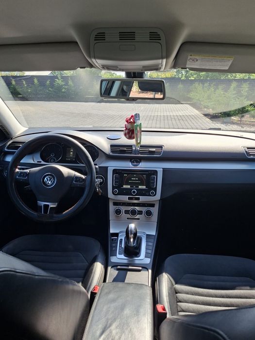Volkswagen Passat B7 Sedan 2.0 TDI DSG DPF 2013