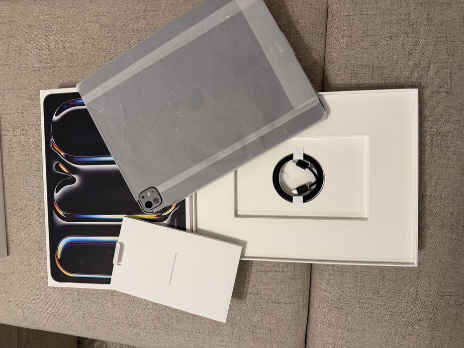 ipad pro 13” cu M4 de 512gb,space black, wifi, factura/garantie istyle