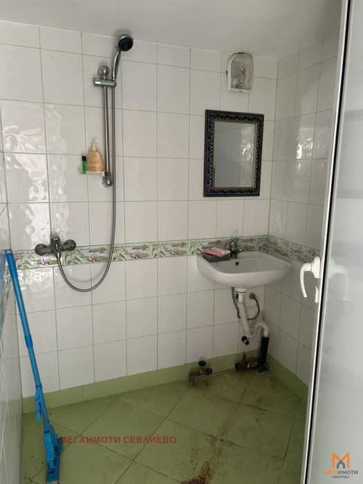 Продажба Къща гр. Севлиево - с. Градище 130m² и двор 780m²