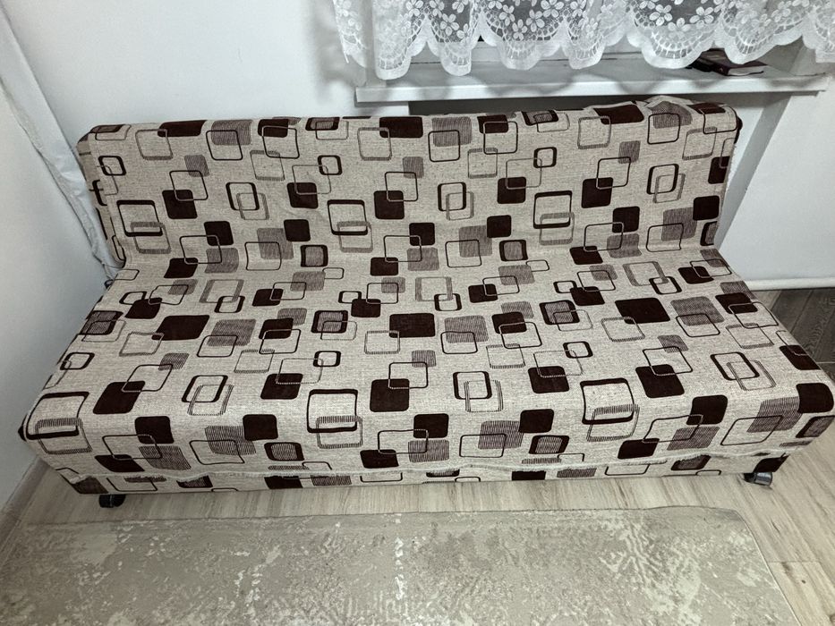 Диван сочный мощный