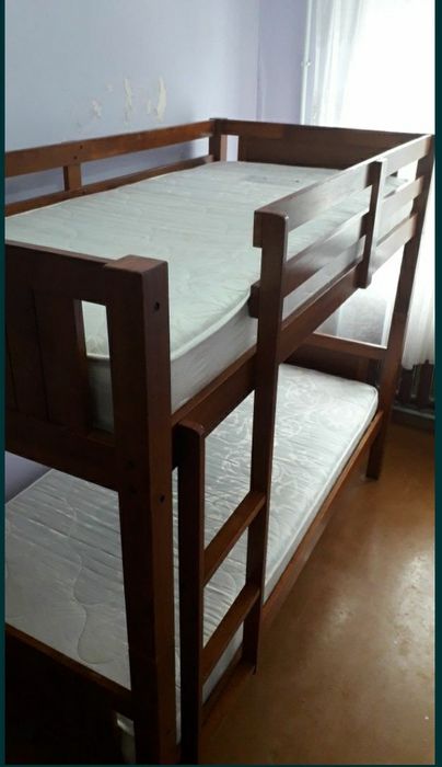 Двухъярусная кровать.