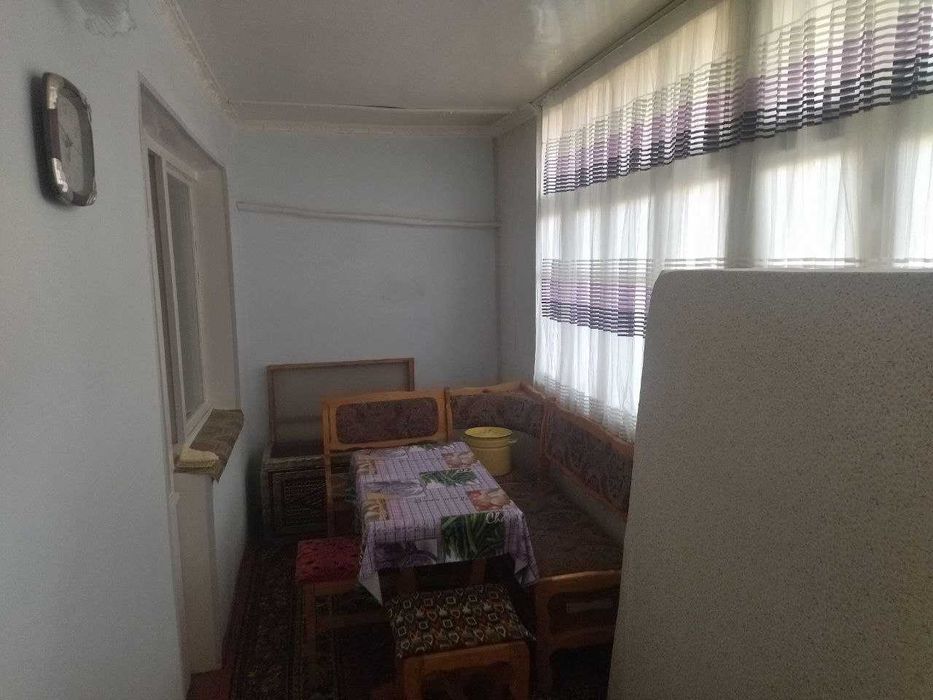 Квартира сотилади 4 хонали.