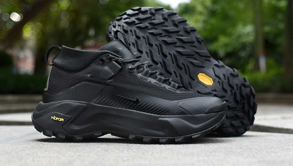 Продавам нови мъжки маратонки Nike ACG Zegama Hike Black/Anthracite