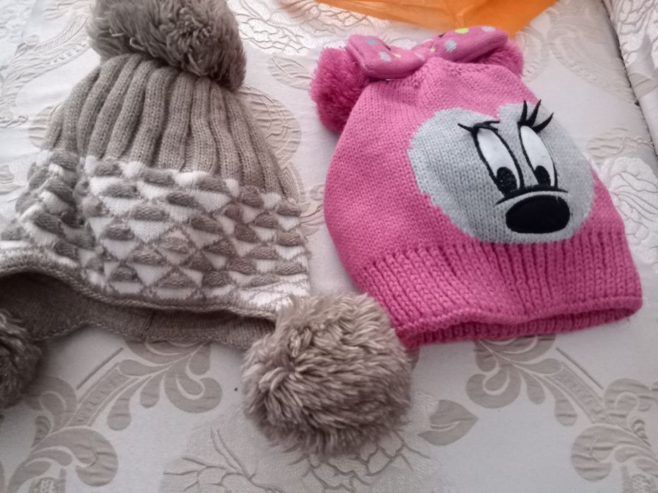 Продаю шапки детский