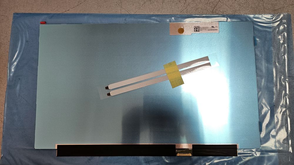 Продам OLED,IPS матрицы для ноутбуков