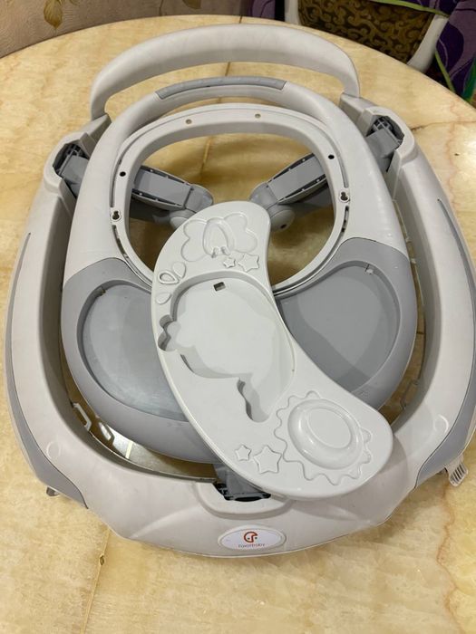 Детский удобненький ходунок