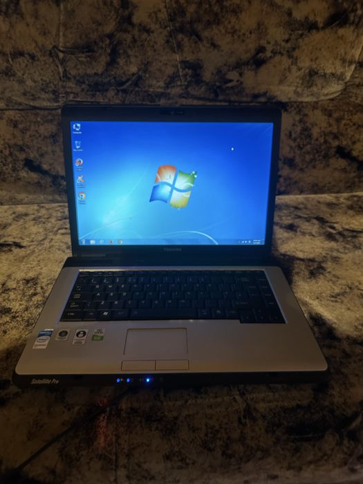Laptop Toshiba Satelite Pro A200