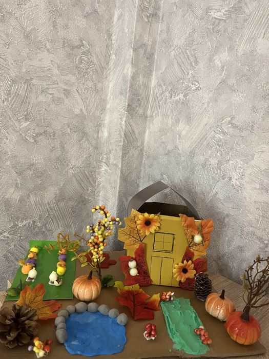 Подделки  на осень и в садик